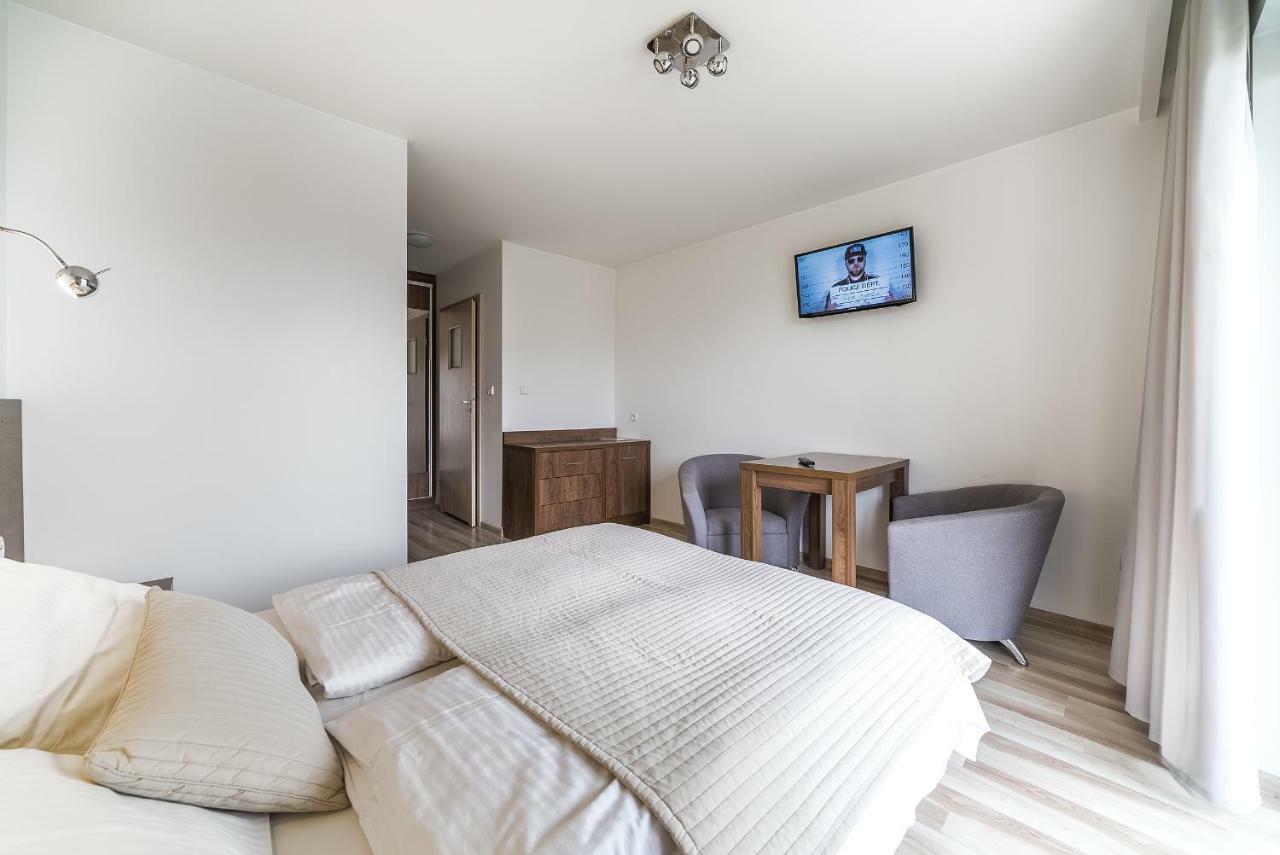 Apartamenty I Pokoje Goscinne Relax Jastarnia Buitenkant foto