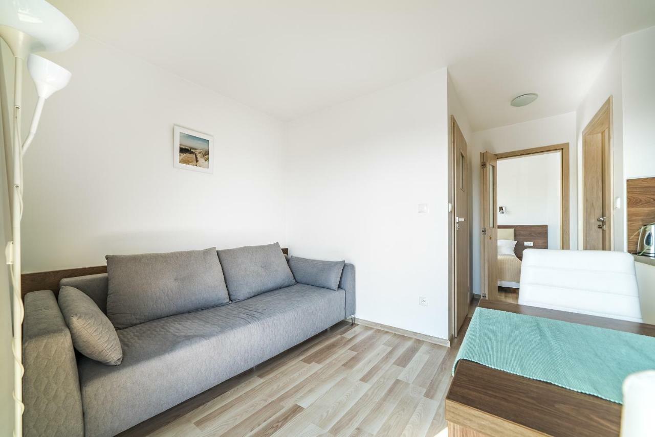 Apartamenty I Pokoje Goscinne Relax Jastarnia Buitenkant foto