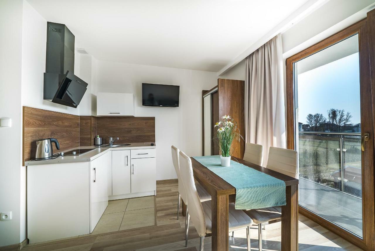 Apartamenty I Pokoje Goscinne Relax Jastarnia Buitenkant foto