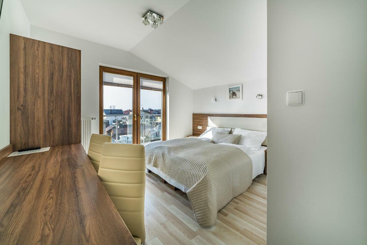 Apartamenty I Pokoje Goscinne Relax Jastarnia Buitenkant foto
