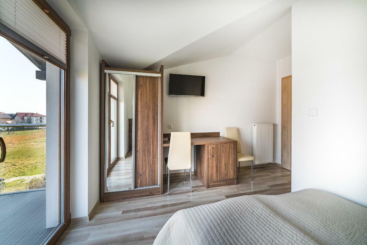 Apartamenty I Pokoje Goscinne Relax Jastarnia Kamer foto