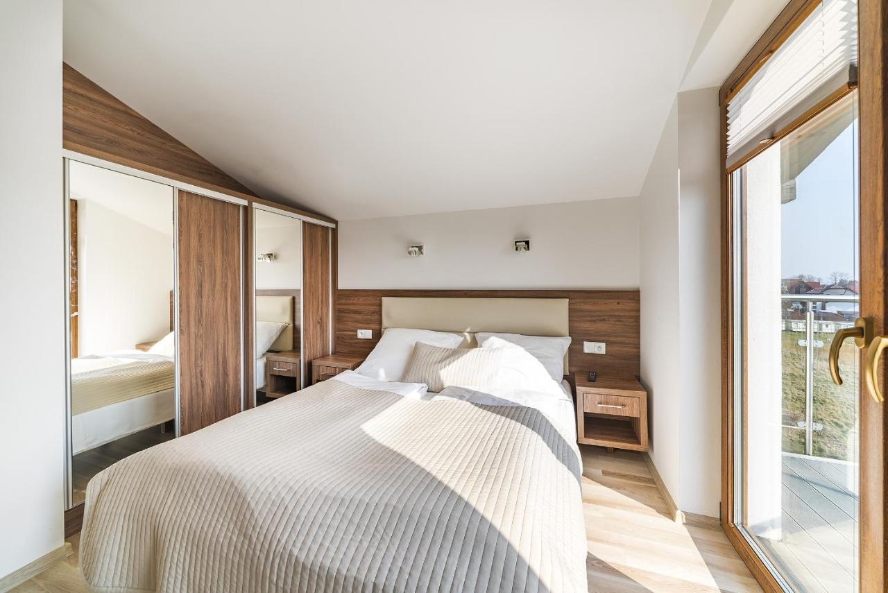 Apartamenty I Pokoje Goscinne Relax Jastarnia Buitenkant foto